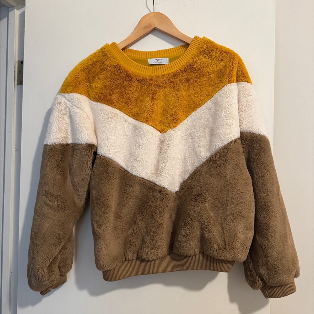 Bershka Mustard and Cream Fuzzy Sweater